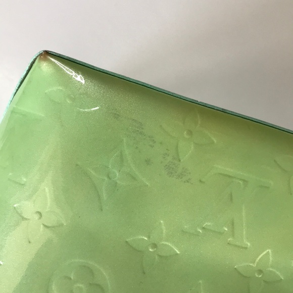 LOUIS VUITTON Reade PM Tote Monogram Vernis Green - Picture 9 of 16
